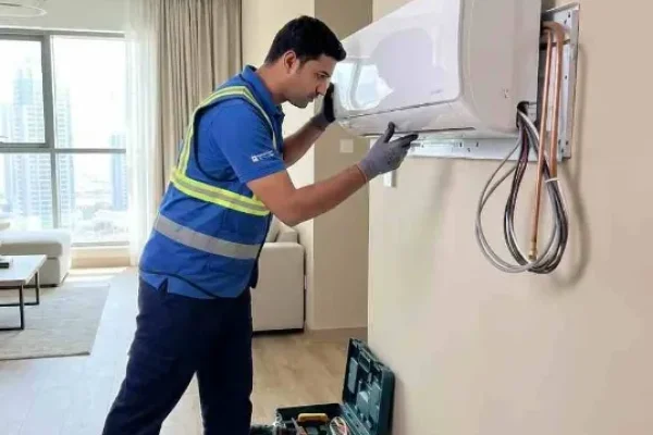 Professional AC Installation Service in Dubai